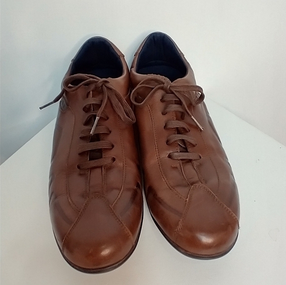 LADIES LEATHER PRADA WALKING SHOES - Picture 6 of 8